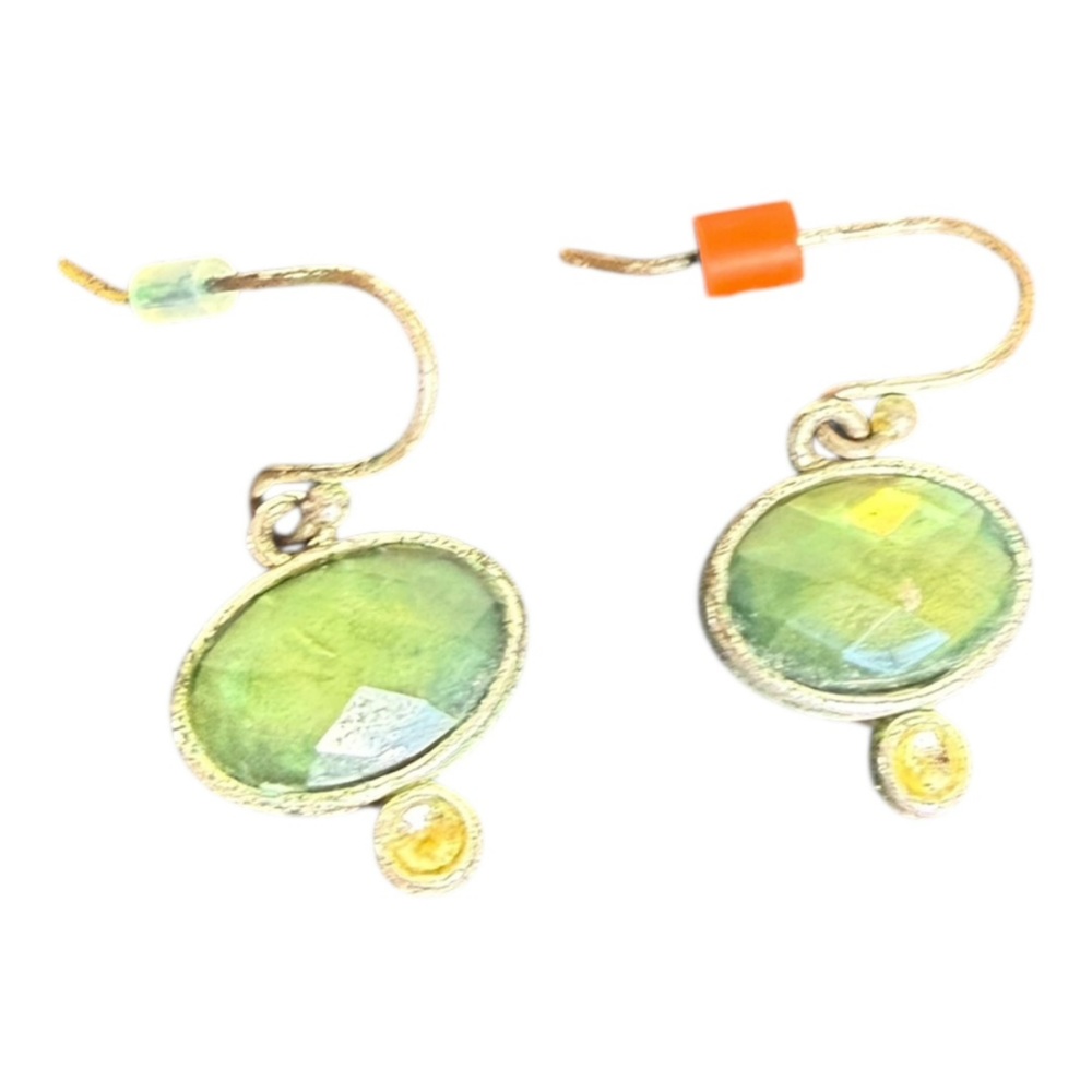 Green and Gold Oval Earrings‎
